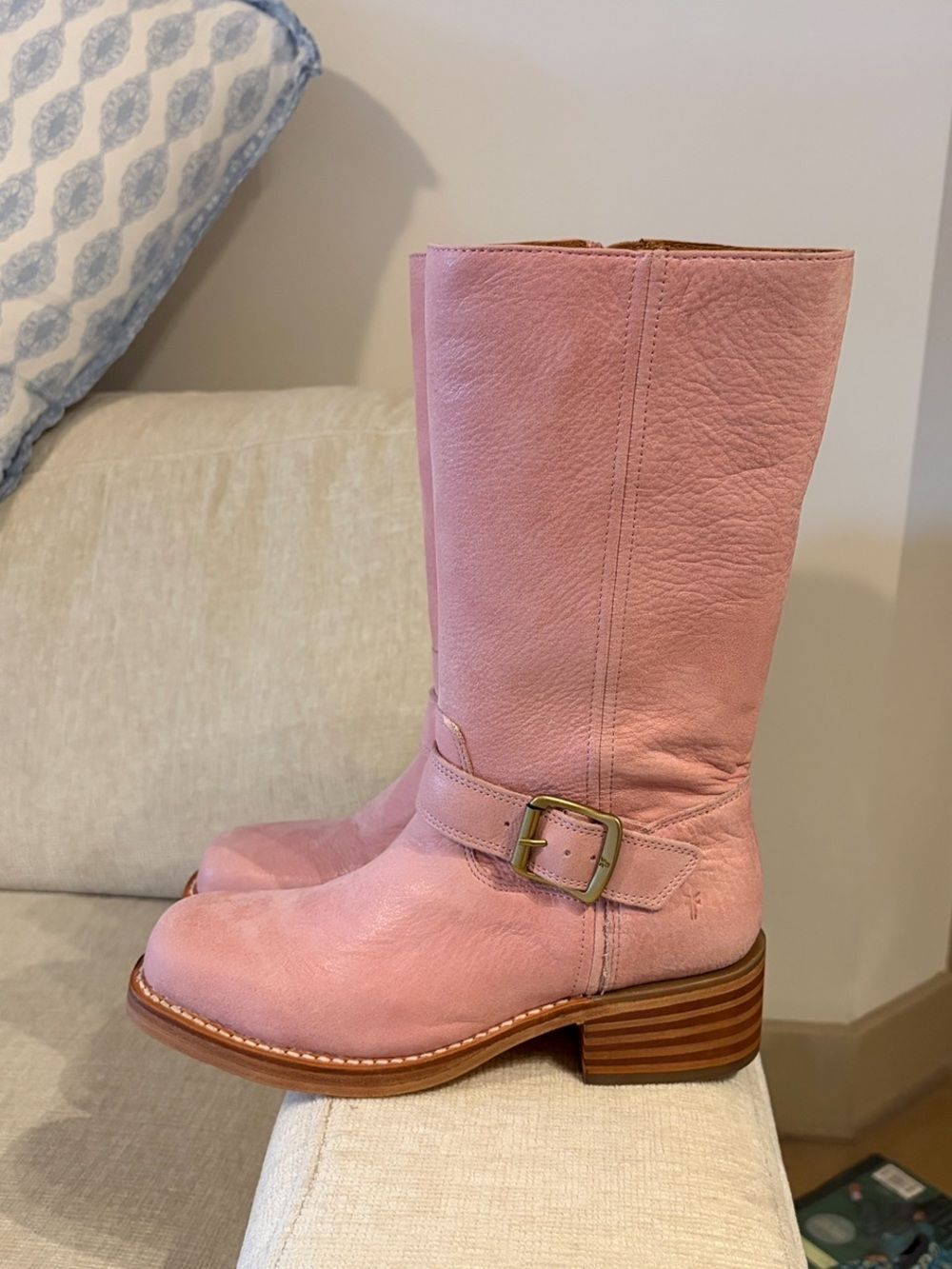 Frye Campus Buckle Boots Pink Heeled Leather Mid Calf Women’s Shoes Size 8 NEW - Picture 9 of 15